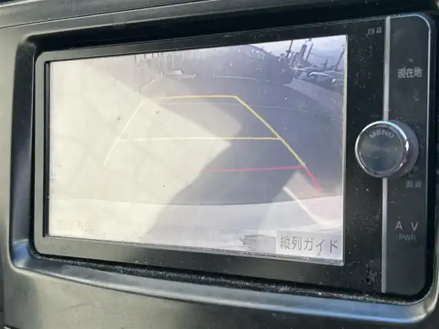 トヨタ プリウス α S 富山県 2013(平25)年 12.5万km シルバーM 純正ナビ（Bluetooth/ワンセグTV/CD/DVD/バックカメラ）/コーナーセンサー/ドライブレコーダー/横滑り防止機能/盗難防止機能/ETC/オートライト/パワーウィンドウ/純正フロアマット/プッシュスタート/パワーステアリング