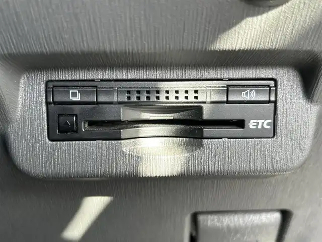 トヨタ プリウス α S 富山県 2013(平25)年 12.5万km シルバーM 純正ナビ（Bluetooth/ワンセグTV/CD/DVD/バックカメラ）/コーナーセンサー/ドライブレコーダー/横滑り防止機能/盗難防止機能/ETC/オートライト/パワーウィンドウ/純正フロアマット/プッシュスタート/パワーステアリング