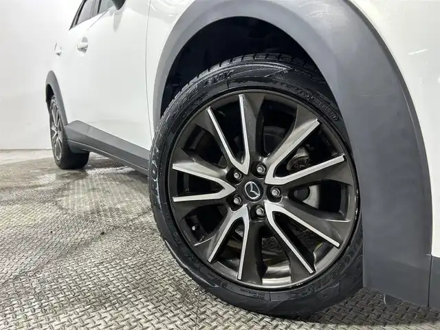 マツダ ＣＸ－３ XD ツーリング 大阪府 2015(平27)年 4.3万km クリスタルホワイトパールマイカ 黒革シート 純正ナビ(フルセグ/DVD再生/Bluetooth) Bカメラ ETC 衝突軽減 クルコン BSM アイドリングストップ オートライト スマートキー プッシュスタート ドラレコ