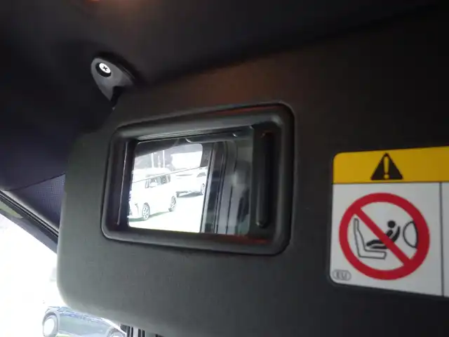 トヨタ ヴォクシー ZS 煌Ⅱ 千葉県 2020(令2)年 5.2万km ブラック Toyota Safety Sense/・プリクラッシュセーフティ/・レーンディパーチャーアラート/・オートハイビーム/クルーズコントロール/両側パワースライドドア/純正SDナビ/地デジTV/【DVD/CD再生機能　Bluetooth接続】/バックカメラ/フリップダウンモニター（V12T-R68C）/革巻きステアリング/ステアリングスイッチ/ETC/LEDヘッドライト/フォグライト/ウインカーミラー/クリアランスソナー/純正16インチアルミホイル/スマートキー