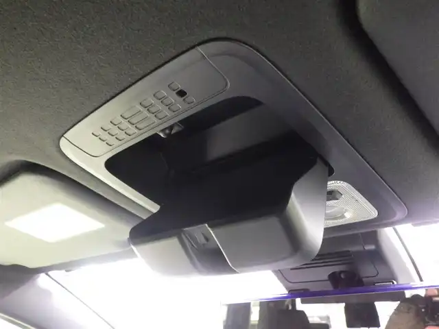 トヨタ ヴォクシー ZS 煌Ⅱ 千葉県 2020(令2)年 5.2万km ブラック Toyota Safety Sense/・プリクラッシュセーフティ/・レーンディパーチャーアラート/・オートハイビーム/クルーズコントロール/両側パワースライドドア/純正SDナビ/地デジTV/【DVD/CD再生機能　Bluetooth接続】/バックカメラ/フリップダウンモニター（V12T-R68C）/革巻きステアリング/ステアリングスイッチ/ETC/LEDヘッドライト/フォグライト/ウインカーミラー/クリアランスソナー/純正16インチアルミホイル/スマートキー