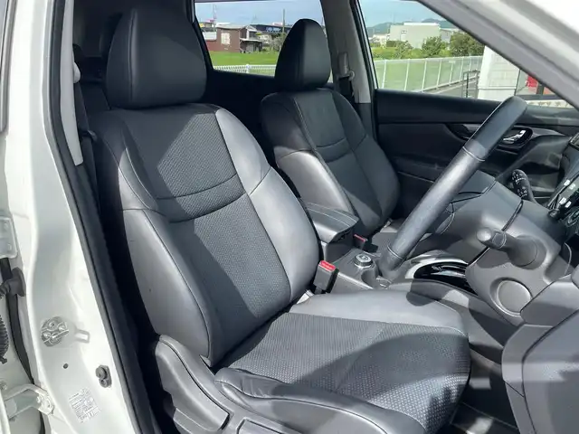 日産 エクストレイル ハイブリッド 20X 鳥取県 2018(平30)年 5.6万km ブリリアントホワイトパール ４・Ｗ・Ｄ/純正ナビ/フルセグ/ＤＶＤ/ＣＤ/ＢＴ/アラウンドビューモニター/ＥＴＣ/エマージェンシーブレーキ/インテリジェントルームミラー/インテリジェントキー/パワーバックドア/４WD切替スイッチ/合皮レザーシート/LEDヘッドライト/フォグライト/純正１７インチアルミホイール/フロアマット/ドアバイザー