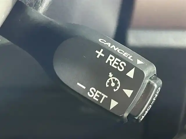 トヨタ エスクァイア ハイブリッド Gi 大阪府 2019(平31)年 5.1万km ブラック 黒革シート　純正９ｉｎｃナビＴＶ　Ｂカメラ　フリップダウンモニター　クルーズコントロール　衝突軽減Ｂ　レーンアシスト　両側パワースライドドア　シートヒーター　ＬＥＤライト　クリアランスソナー　ドラレコ