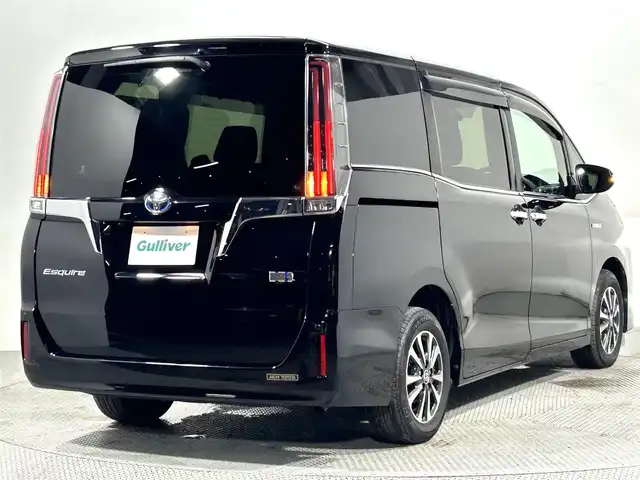トヨタ エスクァイア ハイブリッド Gi 大阪府 2019(平31)年 5.1万km ブラック 黒革シート　純正９ｉｎｃナビＴＶ　Ｂカメラ　フリップダウンモニター　クルーズコントロール　衝突軽減Ｂ　レーンアシスト　両側パワースライドドア　シートヒーター　ＬＥＤライト　クリアランスソナー　ドラレコ