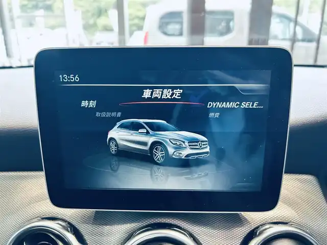 メルセデス・ベンツ ＧＬＡ２２０ 4マチック 大阪府 2017(平29)年 4.2万km マウンテングレー レーダーセーフティP/純正ナビ/TV/バックカメラ/applecarplay/ACC/純正18インチAW/LEDヘッドライト/電動リアゲート/クリアランスソナー/ブラインドスポット/黒革/シートヒーター/パドルシフト/ルーフレール/スマートキー/ETC/ドラレコ
