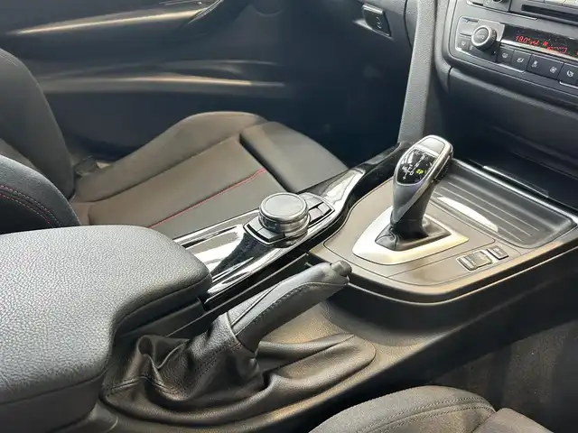 ＢＭＷ ３２０ｄ スポーツ 大阪府 2015(平27)年 11.5万km 白 純正ナビ/バックカメラ/パワーシート/Dシートメモリ/クリアランスソナー/社外16インチAW/純正AW有/ACC