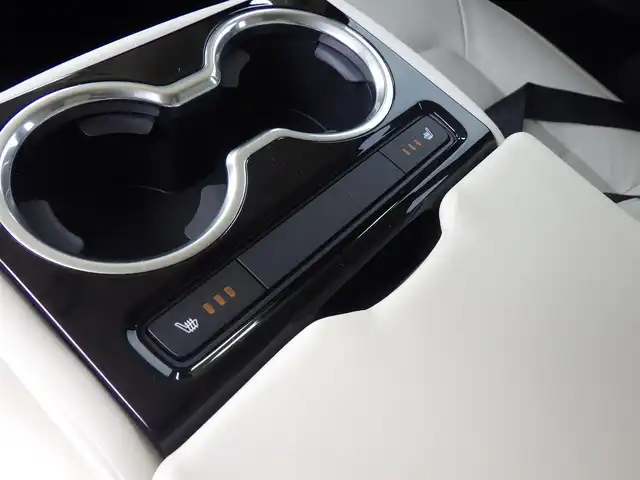 マツダ ＣＸ－５ XD Lパッケージ 千葉県 2017(平29)年 5.1万km ソウルレッドクリスタルM スマートシティブレーキサポート/ブラインドスポットモニタリング/レーンキープ・アシスト・システム/アクティブ・ドライビング・ディスプレイ/レーダークルーズコントロール/ホワイトレザーシート/運転席パワーシート/前席シートヒーター/BOSEサウンド/純正SDナビ/地デジTV/【DVD/CD再生機能　Bluetooth接続】/360°ビュー・モニター/ドライブレコーダー（前後撮影）【ZDR-016】/革巻きステアリング/ステアリングスイッチ/ETC/LEDヘッドライト/ウインカーミラー/コーナーセンサー/純正19インチアルミホイル/サイド/カーテンエアバッグ/アドバンストキーレスエントリー