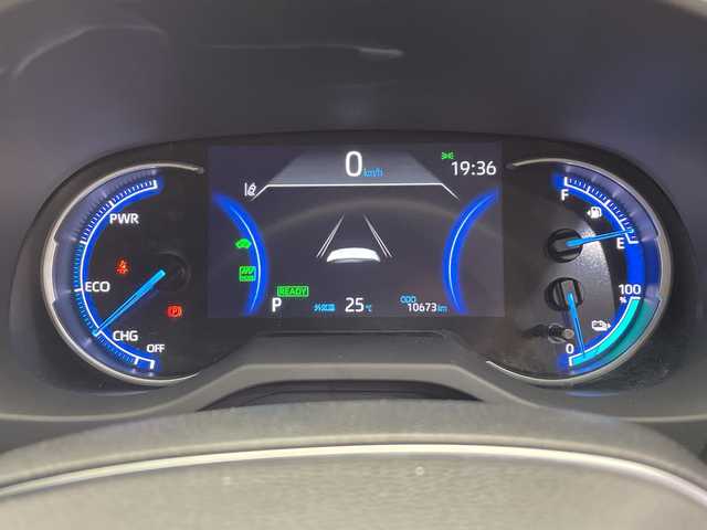 トヨタ ＲＡＶ４ ＰＨＶ ブラックトーン 栃木県 2020(令2)年 1.1万km アティチュードブラックマイカ/ダークブルーマイカメタリック 2トーン 純正ナビ/（Bluetooth/USB/HDMI）/バックカメラ/全方位カメラ/トヨタセーフティセンス/・プリクラッシュセーフティ/・レーントレーシングアシスト/・レーンディパーチャーアラート/・ロードサインアシスト/・レーダークルーズコントロール/・オートマチックハイビーム/・先行車発進アラーム/・プロアクティブドライビングアシスト/・レーンチェンジアシスト/・緊急時操舵支援/コーナーセンサー/ビルトインETC/前後ドライブレコーダー/前席メモリー機能付きパワーシート/前席シートヒーター/前席シートベンチレーション/禁煙車/デジタルインナーミラー/ヘッドアップディスプレイ/LEDヘッドライト/ワイヤレス充電/AC100V電源/充電ケーブルあり/スマートキー/プッシュスタート/ステアリングスイッチ/純正AW/純正フロアマット