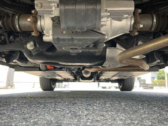 トヨタ ヤリスクロス ハイブリッド Z 福島県 2020(令2)年 6.5万km ブラックマイカ/シルバーメタリック 2トーン 4WD 純正ナビ Bluetooth バックカメラ オートクルーズ 衝突被害軽減ブレーキ シートヒーター  オートハイビーム ETC コーナーセンサー レーンキープ ハーフレザーシート スマートキー