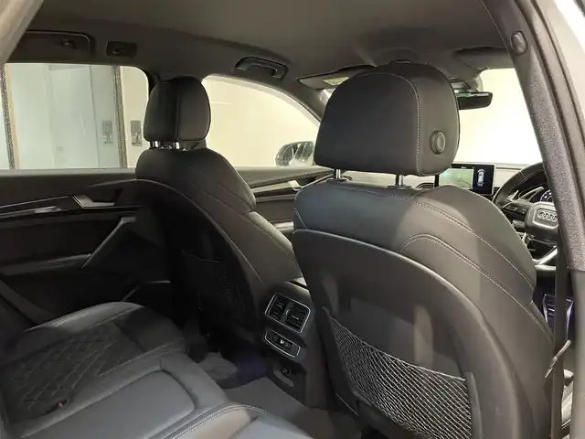 アウディ ＳＱ５ 愛知県 2018(平30)年 3.8万km グレイシアホワイトメタリック マトリクスＬＥＤ　/バーチャルコクピット　/アシスタンスＰＫＧ　/エンブレムブラック　/ＭＭＩナビゲーション　/Ｂｌｕｅｔｏｏｔｈ　/バックカメラ　/アウディプレセンス/ＡＣＣ　/ＬＫＡ　/ＬＤＷ　/ＢＳＭ　/ドライブレコーダー/ETC２．０/プッシュスタート/アイドリングストップ/ウィンカーミラー