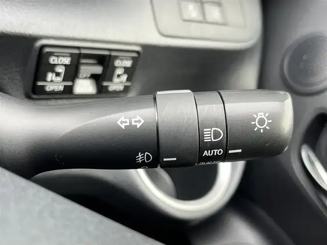 トヨタ シエンタ ハイブリッド G セーフティエディションⅡ 奈良県 2021(令3)年 1.5万km グレイッシュブルー 純正9インチナビ（NSZT-Y68T）/（フルセグ/BT/CD/DVD）/レーダークルーズコントロール/バックカメラ/前後コーナーセンサー/プリクラッシュセーフティ/レーンキープアシスト/両側パワースライドドア/前席シートヒーター/前方ドライブレコーダー/ETC/オートライト/ステアリングスイッチ/ADVAN Racing17インチAW