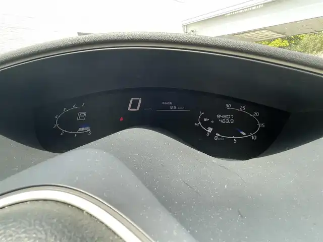 日産 セレナ ハイウェイスター S HV Vセレ 福岡県 2013(平25)年 9.5万km ブリリアントホワイトパール (株)IDOMが運営する【じしゃロン八幡西店】の自社ローン専用車両になります。こちらは現金またはオートローンご利用時の価格です。自社ローンご希望の方は別途その旨お申付け下さい/社外HDDナビ　(AVIC-ZH0007)/【Bluetooth・ワンセグTV・CD・DVD】/バックカメラ/前後ドライブレコーダー　/両側パワースライドドア　/純正アルミホイール/後部座席用モニター　/ＥＴＣ　/クルーズコントロール　/アイドリングストップ　/オートライト　/フォグランプ　