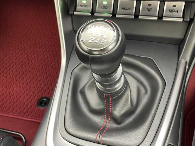 トヨタ ＧＲ８６ RZ 茨城県 2022(令4)年 0.7万km クリスタルブラックシリカ 純正ナビ/バックカメラ/フルセグ/ETC/ドラレコ/シートヒーター/純正18インチAW/LEDヘッドライト/スマートキー