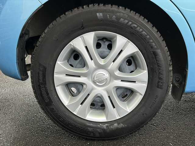 日産 ノート X エマージェンシーブレーキ 京都府 2014(平26)年 4.1万km ソニックブルー 純正ＳＤナビ　/フルセグテレビ　/衝突軽減システム　/車線維持システム　/スマートキー　/ドライブレコーダー　/ＥＴＣ/プッシュスタート　/スタットレスタイヤ　/オートライト　/盗難防止装置/横滑り防止装置/CD/ミュージックプレイヤー接続　/iPod/AUX/Wエアバック/取扱説明書/保証書/記録薄