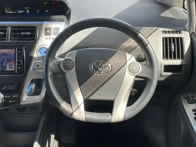 トヨタ プリウス α G 愛知県 2012(平24)年 13.7万km ホワイトパールクリスタルシャイン /当店買取/禁煙/1オーナー/5人乗り//純正ナビNHZD-W62G//HDD/CD/フルセグTV/SD/ Bluetooth//バックカメラ//LEDヘッド/Aライト//クルーズコントロール//カーテンエアバック//ビルトインETC//リヤスポ//保証書/取説/スペアキー//純正Fマット/ドアバイザー//H25/26/28/29/30/31年//R/1/2/3/4/5/6/7年ディーラー記録簿あり
