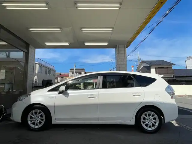トヨタ プリウス α G 愛知県 2012(平24)年 13.7万km ホワイトパールクリスタルシャイン /当店買取/禁煙/1オーナー/5人乗り//純正ナビNHZD-W62G//HDD/CD/フルセグTV/SD/ Bluetooth//バックカメラ//LEDヘッド/Aライト//クルーズコントロール//カーテンエアバック//ビルトインETC//リヤスポ//保証書/取説/スペアキー//純正Fマット/ドアバイザー//H25/26/28/29/30/31年//R/1/2/3/4/5/6/7年ディーラー記録簿あり