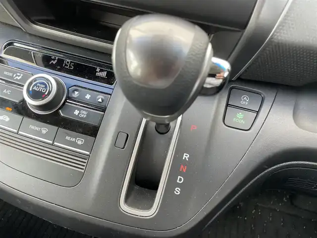 ホンダ フリード＋ G ホンダセンシング 千葉県 2018(平30)年 5.7万km ルナシルバーM 純正ナビ/バックカメラ/両側パワースライドドア　/ビルトインＥＴＣ/クルーズコントロール/衝突被害軽減ブレーキ/レーンキープアシスト/横滑り防止装置/ステアリングスイッチ/電格ミラー/ドアバイザー