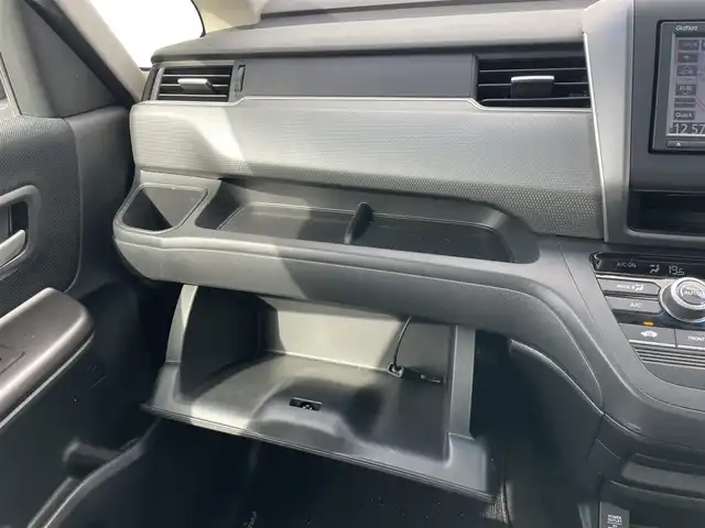 ホンダ フリード＋ G ホンダセンシング 千葉県 2018(平30)年 5.7万km ルナシルバーM 純正ナビ/バックカメラ/両側パワースライドドア　/ビルトインＥＴＣ/クルーズコントロール/衝突被害軽減ブレーキ/レーンキープアシスト/横滑り防止装置/ステアリングスイッチ/電格ミラー/ドアバイザー