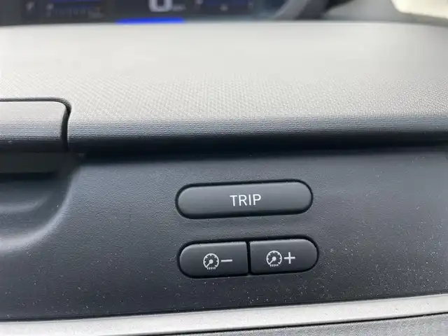 ホンダ フリード＋ G ホンダセンシング 千葉県 2018(平30)年 5.7万km ルナシルバーM 純正ナビ/バックカメラ/両側パワースライドドア　/ビルトインＥＴＣ/クルーズコントロール/衝突被害軽減ブレーキ/レーンキープアシスト/横滑り防止装置/ステアリングスイッチ/電格ミラー/ドアバイザー