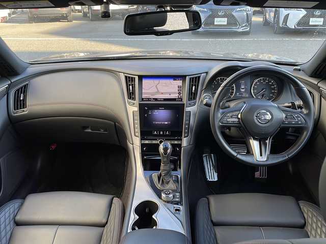 日産 スカイライン 400R 大阪府 2020(令2)年 1.9万km スーパーブラック 全方位カメラ/レーダークルーズコントロール/黒革シート/パドルシフト/シートヒーター/CD/DVD /Bluetooth /フルセグTV /TVキャンセラー/ETC2.0/ドライブレコーダー /純正アルミホイール/衝突軽減システム/横滑り防止装置/オートライト/LEDヘッドライト/ABS