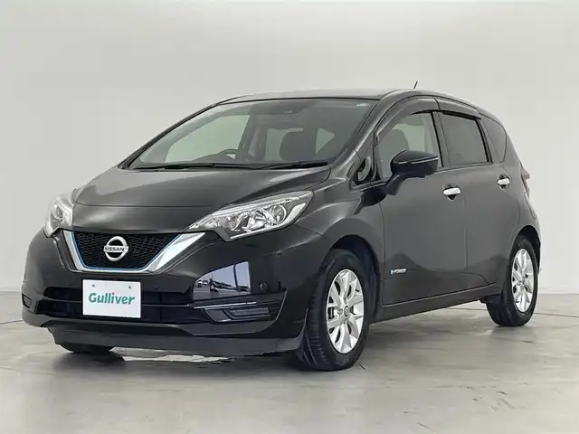 日産 ノート e－パワー X Vセレクション 群馬県 2020(令2)年 6.6万km スーパーブラック 純正ナビ(MM319D-W)/AM/FM/CD/DVD/BT/フルセグ/アラウンドビューモニター/インテリジェントルームミラー/ETC/エマージェンシーブレーキ/車線逸脱警報(LDW)/フロント&バックソナー/踏み間違い衝突防止アシスト/ハイビームアシスト/アイドリングストップ/LEDヘッドライト/スマートキー/プッシュスタート