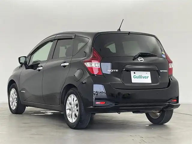 日産 ノート e－パワー X Vセレクション 群馬県 2020(令2)年 6.6万km スーパーブラック 純正ナビ(MM319D-W)/AM/FM/CD/DVD/BT/フルセグ/アラウンドビューモニター/インテリジェントルームミラー/ETC/エマージェンシーブレーキ/車線逸脱警報(LDW)/フロント&バックソナー/踏み間違い衝突防止アシスト/ハイビームアシスト/アイドリングストップ/LEDヘッドライト/スマートキー/プッシュスタート