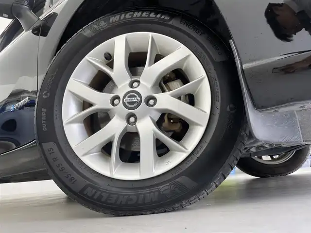 日産 ノート e－パワー X Vセレクション 群馬県 2020(令2)年 6.6万km スーパーブラック 純正ナビ(MM319D-W)/AM/FM/CD/DVD/BT/フルセグ/アラウンドビューモニター/インテリジェントルームミラー/ETC/エマージェンシーブレーキ/車線逸脱警報(LDW)/フロント&バックソナー/踏み間違い衝突防止アシスト/ハイビームアシスト/アイドリングストップ/LEDヘッドライト/スマートキー/プッシュスタート