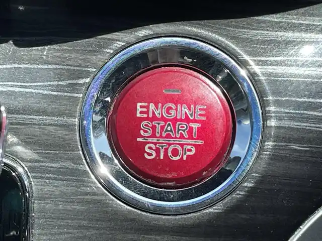 ホンダ オデッセイ アブソルート 宮城県 2014(平26)年 11.8万km プレミアムヴィーナスブラックP (株)IDOMが運営する【じしゃロン仙台店】の自社ローン専用車両になりますこちらは現金またはオートローンご利用時の価格です。自社ローンご希望の方は別途その旨お申付け下さい/ハーフレザーシート/両側パワスラ/SDナビ/フルセグ/Bluetooth/CD/DVD/バックカメラ/ETC/クルコン/ドラレコ/LEDヘッドライト