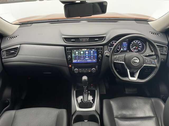 日産 エクストレイル 20X エクストリーマーX 宮崎県 2017(平29)年 3万km プレミアムコロナオレンジ 禁煙車/パートタイム4WD/エマージェンシーブレーキ/純正9型ナビTV/（MM517D-L/CD/DVD/MSV/Bluetooth/フルセグTV)/純正LEDオートライト/純正フォグ/純正18インチアルミ/純正LEDデイライト/純正フロアマット/プロパイロット/アラウンドビューモニター/デジタルインナーミラー/クリアランスソナー/ヒーテッドドアミラー/撥水カプロンシート/全席シートヒーター/パワーバックドア/ルーフレール/デュアルオートエアコン/ETC/インテリジェントキー/プッシュエンジンスタート