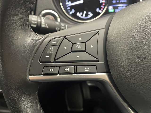 日産 エクストレイル 20X エクストリーマーX 宮崎県 2017(平29)年 3万km プレミアムコロナオレンジ 禁煙車/パートタイム4WD/エマージェンシーブレーキ/純正9型ナビTV/（MM517D-L/CD/DVD/MSV/Bluetooth/フルセグTV)/純正LEDオートライト/純正フォグ/純正18インチアルミ/純正LEDデイライト/純正フロアマット/プロパイロット/アラウンドビューモニター/デジタルインナーミラー/クリアランスソナー/ヒーテッドドアミラー/撥水カプロンシート/全席シートヒーター/パワーバックドア/ルーフレール/デュアルオートエアコン/ETC/インテリジェントキー/プッシュエンジンスタート