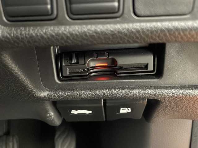 日産 エクストレイル 20X エクストリーマーX 宮崎県 2017(平29)年 3万km プレミアムコロナオレンジ 禁煙車/パートタイム4WD/エマージェンシーブレーキ/純正9型ナビTV/（MM517D-L/CD/DVD/MSV/Bluetooth/フルセグTV)/純正LEDオートライト/純正フォグ/純正18インチアルミ/純正LEDデイライト/純正フロアマット/プロパイロット/アラウンドビューモニター/デジタルインナーミラー/クリアランスソナー/ヒーテッドドアミラー/撥水カプロンシート/全席シートヒーター/パワーバックドア/ルーフレール/デュアルオートエアコン/ETC/インテリジェントキー/プッシュエンジンスタート