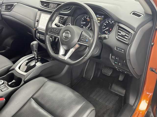 日産 エクストレイル 20X エクストリーマーX 宮崎県 2017(平29)年 3万km プレミアムコロナオレンジ 禁煙車/パートタイム4WD/エマージェンシーブレーキ/純正9型ナビTV/（MM517D-L/CD/DVD/MSV/Bluetooth/フルセグTV)/純正LEDオートライト/純正フォグ/純正18インチアルミ/純正LEDデイライト/純正フロアマット/プロパイロット/アラウンドビューモニター/デジタルインナーミラー/クリアランスソナー/ヒーテッドドアミラー/撥水カプロンシート/全席シートヒーター/パワーバックドア/ルーフレール/デュアルオートエアコン/ETC/インテリジェントキー/プッシュエンジンスタート