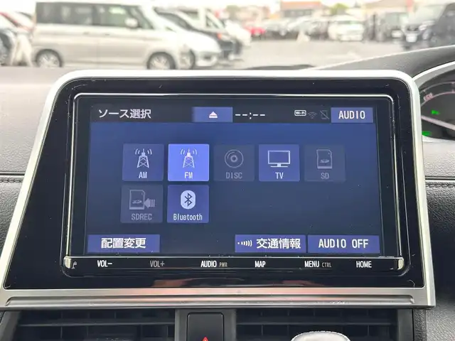 トヨタ シエンタ ハイブリッド ファンベースG セーフティED 宮城県 2020(令2)年 4.2万km ホワイトパールクリスタルシャイン LEDランプパッケージ/・オートレベリング機能付LEDヘッドランプ/・オートライト/・LEDフロントフォグランプ/・レッド加飾付クリアレンズLEDリアコンビネーションランプ/＝＝＝/セーフティセンス/・プリクラッシュセーフティ/・レーンディパーチャーアラート/・オートマチックハイビーム/・先行車発進告知機能/インテリジェントクリアランスソナー/パノラミックビューモニター/純正9インチナビ（NSZT-Y68T）/・CD/DVD/・Bluetooth/・フルセグTV/・SD音楽録音機能/ビルトインETC2.0/ドライブレコーダー/両側パワースライドドア/革巻きステアリング/クルーズコントロール/ステアリングスイッチ/ステアリングヒーター/シートヒーター/電動格納ミラー/純正フロアマット/Wエアバッグ