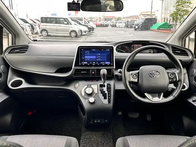 トヨタ シエンタ ハイブリッド ファンベースG セーフティED 宮城県 2020(令2)年 4.2万km ホワイトパールクリスタルシャイン LEDランプパッケージ/・オートレベリング機能付LEDヘッドランプ/・オートライト/・LEDフロントフォグランプ/・レッド加飾付クリアレンズLEDリアコンビネーションランプ/＝＝＝/セーフティセンス/・プリクラッシュセーフティ/・レーンディパーチャーアラート/・オートマチックハイビーム/・先行車発進告知機能/インテリジェントクリアランスソナー/パノラミックビューモニター/純正9インチナビ（NSZT-Y68T）/・CD/DVD/・Bluetooth/・フルセグTV/・SD音楽録音機能/ビルトインETC2.0/ドライブレコーダー/両側パワースライドドア/革巻きステアリング/クルーズコントロール/ステアリングスイッチ/ステアリングヒーター/シートヒーター/電動格納ミラー/純正フロアマット/Wエアバッグ