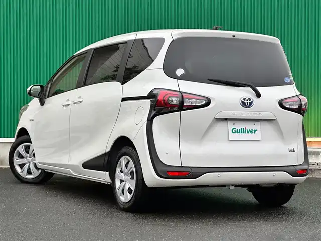 トヨタ シエンタ ハイブリッド ファンベースG セーフティED 宮城県 2020(令2)年 4.2万km ホワイトパールクリスタルシャイン LEDランプパッケージ/・オートレベリング機能付LEDヘッドランプ/・オートライト/・LEDフロントフォグランプ/・レッド加飾付クリアレンズLEDリアコンビネーションランプ/＝＝＝/セーフティセンス/・プリクラッシュセーフティ/・レーンディパーチャーアラート/・オートマチックハイビーム/・先行車発進告知機能/インテリジェントクリアランスソナー/パノラミックビューモニター/純正9インチナビ（NSZT-Y68T）/・CD/DVD/・Bluetooth/・フルセグTV/・SD音楽録音機能/ビルトインETC2.0/ドライブレコーダー/両側パワースライドドア/革巻きステアリング/クルーズコントロール/ステアリングスイッチ/ステアリングヒーター/シートヒーター/電動格納ミラー/純正フロアマット/Wエアバッグ