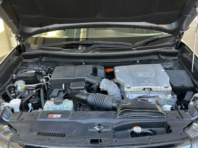 三菱 アウトランダー ＰＨＥＶ G ナビパッケージ 福島県 2018(平30)年 2.2万km チタニウムグレーメタリック 登録時走行距離21/60キロ/ワンオーナー/純正SDナビ/（AM/FM/CD/DVD/BT/フルセグTV）/全周囲モニター/ハーフレザーシート/プリクラッシュ/クリアランスソナー/レーダークルーズコントロール/ブラインドスポットモニター/ステアリングヒーター/シートヒーター/ETC/純正フロアマット/純正AW/充電ケーブル車載