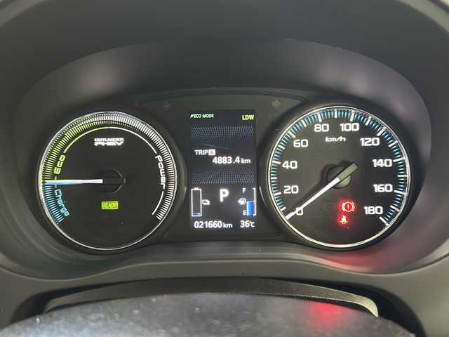三菱 アウトランダー ＰＨＥＶ G ナビパッケージ 福島県 2018(平30)年 2.2万km チタニウムグレーメタリック 登録時走行距離21/60キロ/ワンオーナー/純正SDナビ/（AM/FM/CD/DVD/BT/フルセグTV）/全周囲モニター/ハーフレザーシート/プリクラッシュ/クリアランスソナー/レーダークルーズコントロール/ブラインドスポットモニター/ステアリングヒーター/シートヒーター/ETC/純正フロアマット/純正AW/充電ケーブル車載