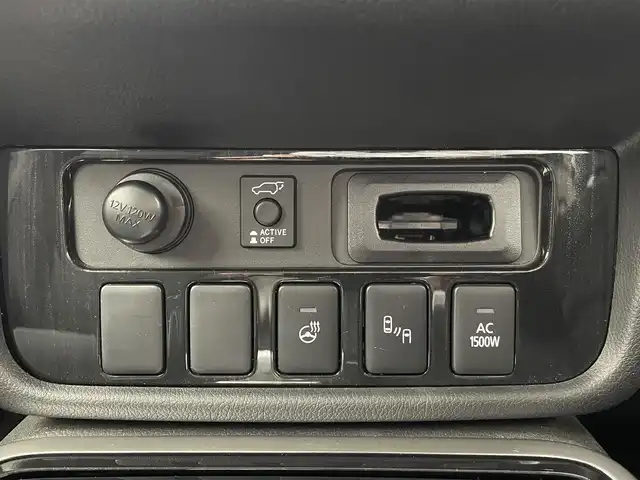 三菱 アウトランダー ＰＨＥＶ G ナビパッケージ 栃木県 2018(平30)年 2.2万km チタニウムグレーメタリック 三菱e-Assist/・衝突被害軽減ブレーキシステム/・誤発進抑制機能(前進時)/・車線逸脱警報システム/・レーダークルーズコントロールシステム/・オートマチックハイビーム/・後側方車両検知警報システム/・レーンチェンジアシスト機能/・後退時車両検知警報システム/ワンオーナー/禁煙車/全方位カメラ/ハーフレザー/シートヒーター/ハンドルヒーター/パワーバックドア/ブラインドスポットモニター/純正ナビ/(CD/DVD/BT/TV/SD)/コーナーセンサー/LEDヘッドライト/フォグライト/オートライト/オートエアコン