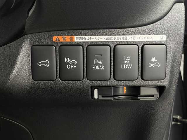 三菱 アウトランダー ＰＨＥＶ G ナビパッケージ 栃木県 2018(平30)年 2.2万km チタニウムグレーメタリック 三菱e-Assist/・衝突被害軽減ブレーキシステム/・誤発進抑制機能(前進時)/・車線逸脱警報システム/・レーダークルーズコントロールシステム/・オートマチックハイビーム/・後側方車両検知警報システム/・レーンチェンジアシスト機能/・後退時車両検知警報システム/ワンオーナー/禁煙車/全方位カメラ/ハーフレザー/シートヒーター/ハンドルヒーター/パドルシフト/パワーバックドア/ブラインドスポットモニター/純正ナビ/(CD/DVD/BT/TV/SD)/ETC/コーナーセンサー/LEDヘッドライト/フォグライト/オートライト/オートエアコン