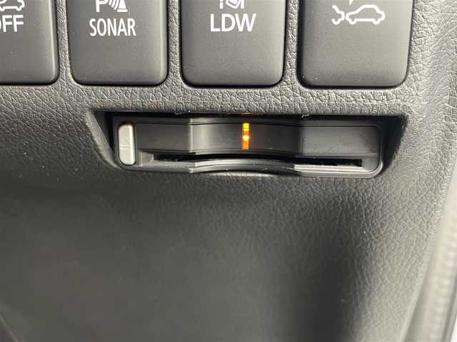 三菱 アウトランダー ＰＨＥＶ G ナビパッケージ 栃木県 2018(平30)年 2.2万km チタニウムグレーメタリック 三菱e-Assist/・衝突被害軽減ブレーキシステム/・誤発進抑制機能(前進時)/・車線逸脱警報システム/・レーダークルーズコントロールシステム/・オートマチックハイビーム/・後側方車両検知警報システム/・レーンチェンジアシスト機能/・後退時車両検知警報システム/ワンオーナー/禁煙車/全方位カメラ/ハーフレザー/シートヒーター/ハンドルヒーター/パドルシフト/パワーバックドア/ブラインドスポットモニター/純正ナビ/(CD/DVD/BT/TV/SD)/ETC/コーナーセンサー/LEDヘッドライト/フォグライト/オートライト/オートエアコン