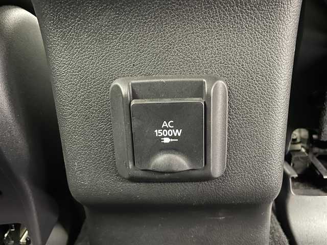 三菱 アウトランダー ＰＨＥＶ G ナビパッケージ 栃木県 2018(平30)年 2.2万km チタニウムグレーメタリック 三菱e-Assist/・衝突被害軽減ブレーキシステム/・誤発進抑制機能(前進時)/・車線逸脱警報システム/・レーダークルーズコントロールシステム/・オートマチックハイビーム/・後側方車両検知警報システム/・レーンチェンジアシスト機能/・後退時車両検知警報システム/ワンオーナー/禁煙車/全方位カメラ/ハーフレザー/シートヒーター/ハンドルヒーター/パドルシフト/パワーバックドア/ブラインドスポットモニター/純正ナビ/(CD/DVD/BT/TV/SD)/ETC/コーナーセンサー/LEDヘッドライト/フォグライト/オートライト/オートエアコン