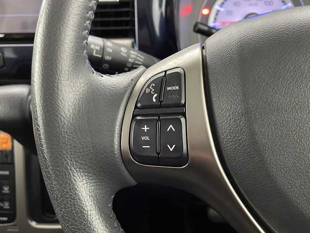スズキ ハスラー Jスタイル Ⅲ 宮崎県 2018(平30)年 2.8万km ブレイブカーキパール/スチールシルバー 禁煙車/デュアルカメラブレーキサポート/社外ディスプレイオーディオ/（パイオニア/PVH-9300DVSZS/CD/DVD/Bluetooth）/社外バックカメラ/純正キセノンオートライト/純正LEDフォグ/純正セキュリティアラーム/純正フロアマット/前席シートヒーター/ウインカードアミラー/リアプライバシーガラス/オートエアコン/ルーフレール/スマートキー/プッシュエンジンスタート/新車時保証書/取扱い説明書
