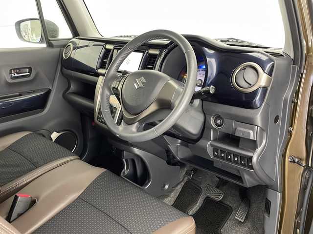 スズキ ハスラー Jスタイル Ⅲ 宮崎県 2018(平30)年 2.8万km ブレイブカーキパール/スチールシルバー 禁煙車/デュアルカメラブレーキサポート/社外ディスプレイオーディオ/（パイオニア/PVH-9300DVSZS/CD/DVD/Bluetooth）/社外バックカメラ/純正キセノンオートライト/純正LEDフォグ/純正セキュリティアラーム/純正フロアマット/前席シートヒーター/ウインカードアミラー/リアプライバシーガラス/オートエアコン/ルーフレール/スマートキー/プッシュエンジンスタート/新車時保証書/取扱い説明書