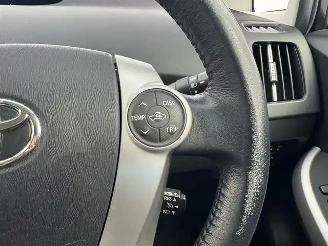 トヨタ プリウス G 愛知県 2012(平24)年 5.2万km ボルドーマイカメタリック 純正SDナビ　/ワンセグTV　/Bluetooth　/バックカメラ　/クルーズコントロール　/スマートキー　/自動防眩ミラー　/ステアリングリモコン　/ハーフレザーシート　/パワーシート　/ビルトインETC /フォグランプ　/AM/FM　/スペアキー