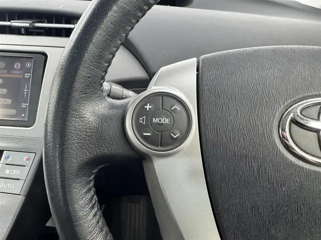 トヨタ プリウス G 愛知県 2012(平24)年 5.2万km ボルドーマイカメタリック 純正SDナビ　/ワンセグTV　/Bluetooth　/バックカメラ　/クルーズコントロール　/スマートキー　/自動防眩ミラー　/ステアリングリモコン　/ハーフレザーシート　/パワーシート　/ビルトインETC /フォグランプ　/AM/FM　/スペアキー