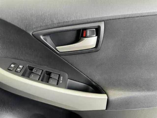 トヨタ プリウス G 愛知県 2012(平24)年 5.2万km ボルドーマイカメタリック 純正SDナビ　/ワンセグTV　/Bluetooth　/バックカメラ　/クルーズコントロール　/スマートキー　/自動防眩ミラー　/ステアリングリモコン　/ハーフレザーシート　/パワーシート　/ビルトインETC /フォグランプ　/AM/FM　/スペアキー