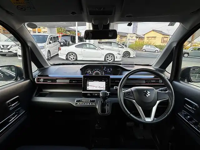 スズキ ワゴンＲ スティングレー HYBRID X 熊本県 2017(平29)年 8.3万km ブルーイッシュブラックパール3 純正ナビ/【フルセグ/CD/DVD/Bluetooth/AUX】/全方位モニター/デュアルカメラブレーキサポート/車線逸脱警報/ヘッドアップディスプレイ/革巻きステアリング/ステアリングリモコン/シートヒーター/オートLEDヘッドライト/フォグランプ/純正14インチアルミホイール/ビルトインETC/アイドリングストップ/純正ドアバイザー
