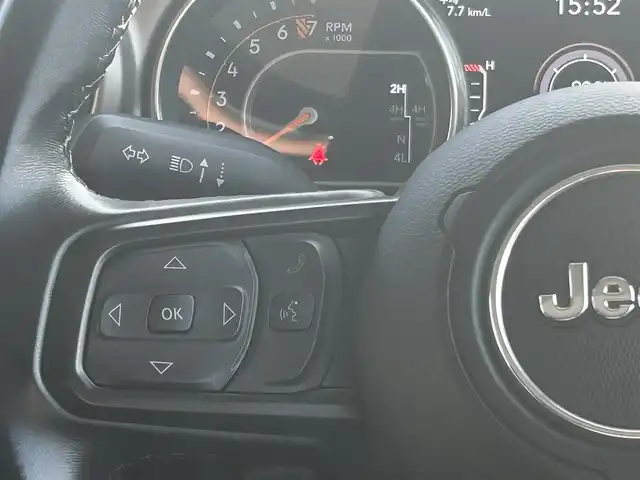 クライスラー・ジープ ジープ ラングラー アンリミテッド スポーツ 福岡県 2020(令2)年 6.4万km ブライトホワイト アダプティブクルーズコントロール/アクティブブレーキアシスト/ディスプレイオーディオ　/Ａｐｐｌｅｃａｒｐｌａｙ/ａｎｄｒｏｉｄａｕｔｏ　/Bluetooth/バックカメラ　/サイドカメラ　/前後コーナーセンサー/純正前後ドライブレコーダー　/純正17インチアルミホイール/ETC2.0