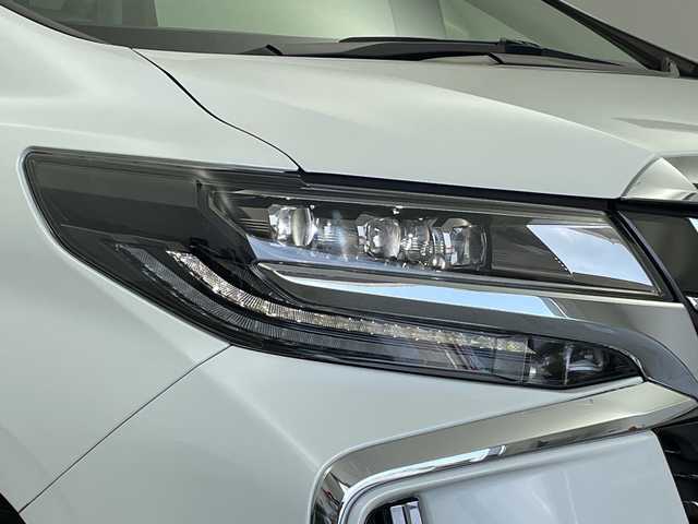 トヨタ アルファード S Cパッケージ 新潟県 2020(令2)年 1.7万km ホワイトパールクリスタルシャイン ディスプレイオーディオ/CD/DVD/Bluetooth/AppleCarPlay/AndroidAuto/フルセグ/USB/バックモニター/トヨタセーフティセンス/衝突被害軽減システム/レーンキープアシスト/レーダークルーズコントロ―ル/フリップダウンモニター/純正ビルトインETC/フロントドライブレコーダー/モデリスタエアロ/サンルーフ/3列シート/オットマン/電動リアゲート/レザーシート/全席パワーシート/前席シートヒーター/前席エアシート/両側パワースライドドア/純正フロアマット/純正LEDヘッドライト/オートライト/オートマチックハイビーム/純正18インチAW夏タイヤ/ABS/横滑り防止機能/前後コーナーセンサー/盗難防止装置/ステアリングヒーター/保証書/取扱説明書/スペアキー