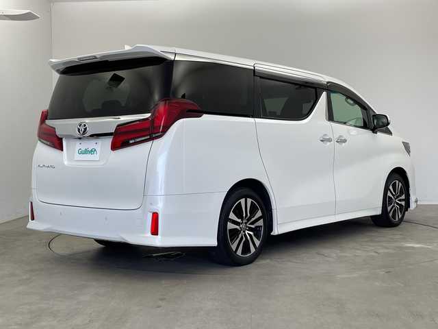 トヨタ アルファード S Cパッケージ 新潟県 2020(令2)年 1.7万km ホワイトパールクリスタルシャイン ディスプレイオーディオ/CD/DVD/Bluetooth/AppleCarPlay/AndroidAuto/フルセグ/USB/バックモニター/トヨタセーフティセンス/衝突被害軽減システム/レーンキープアシスト/レーダークルーズコントロ―ル/フリップダウンモニター/純正ビルトインETC/フロントドライブレコーダー/モデリスタエアロ/サンルーフ/3列シート/オットマン/電動リアゲート/レザーシート/全席パワーシート/前席シートヒーター/前席エアシート/両側パワースライドドア/純正フロアマット/純正LEDヘッドライト/オートライト/オートマチックハイビーム/純正18インチAW夏タイヤ/ABS/横滑り防止機能/前後コーナーセンサー/盗難防止装置/ステアリングヒーター/保証書/取扱説明書/スペアキー